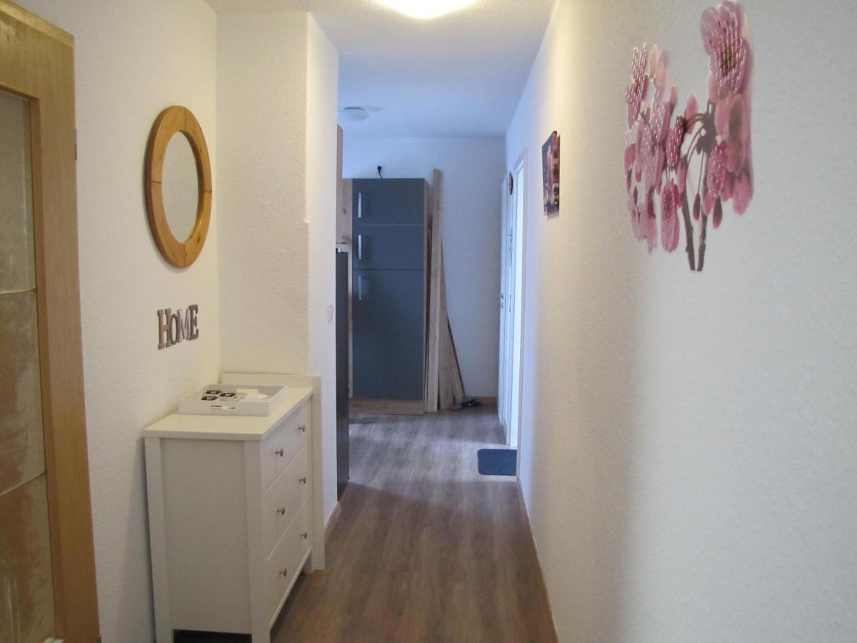Moeblierte Dachgeschosswohnung In Ruhiger Lage Zu Vermieten เวทซ์ลาร์ ภายนอก รูปภาพ